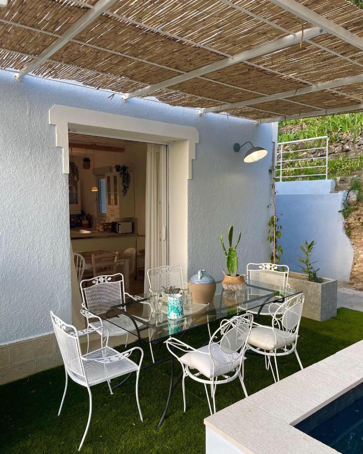 فيلا Une Maison Bleue Piolenc المظهر الخارجي الصورة